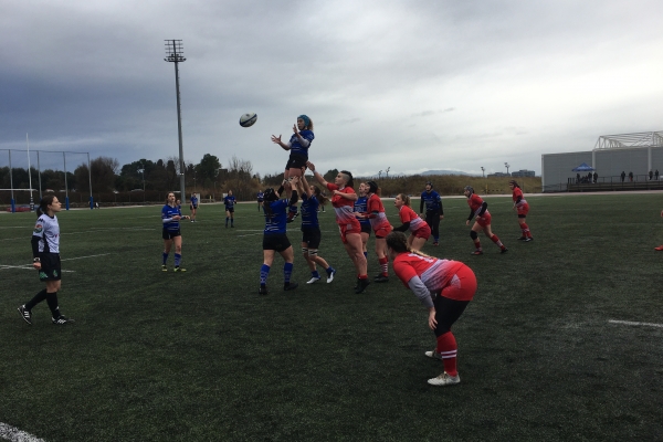 Un renovat Club de Rugby Sant Cugat femení comença la Divisió d'Honor B amb una clara victòria davant el GEiEG