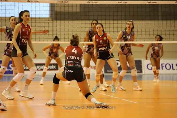 El DSV Club Voleibol Sant Cugat pierde el primer partido de los cuartos de final del play-off por el título de la Liga Iberdrola, que también huvieses podido ganar
