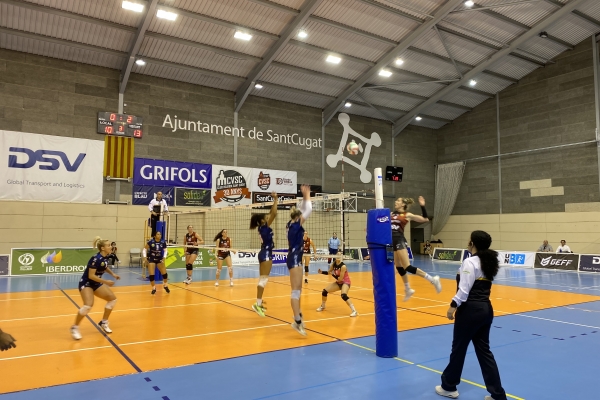 El DSV Club Voleibol Sant Cugat pierde con el Cajasol Voley Dos Hermanas el primer partido de los cuartos de final del play-off por el título de la liga Iberdrola