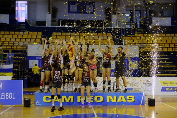 Tercer título consecutivo del DSV Club Voleibol Sant Cugat en el Campeonato de España Cadete Femenino