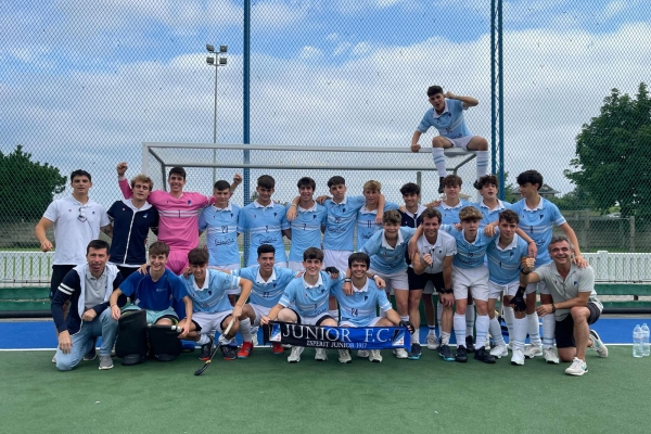 L'equip juvenil masculí d'hoquei sobre herba del Junior FC, bronze en el Campionat d'Espanya